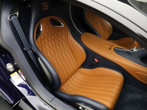 Used 2020 Bugatti Chiron image 15
