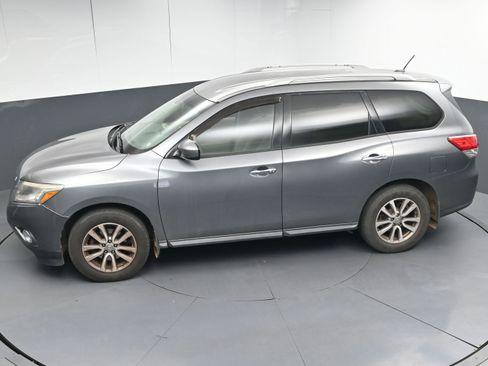 Used 2015 Nissan Pathfinder SV image 27