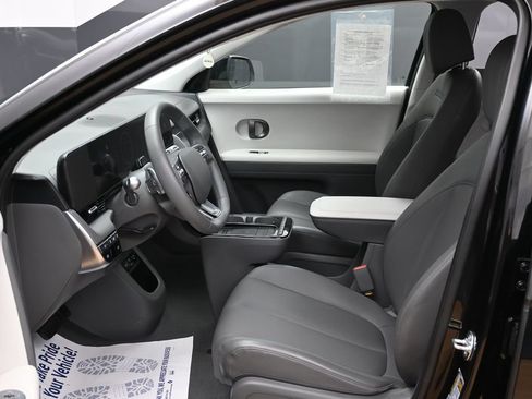 Used 2025 Hyundai Ioniq 5 SEL AWD/4WD image 12
