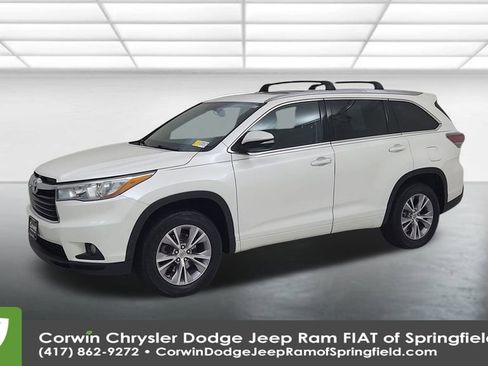 Used 2015 Toyota Highlander XLE image 7