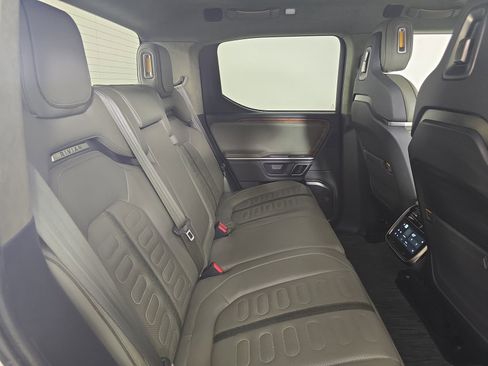 Used 2024 Rivian R1T Adventure AWD/4WD image 22