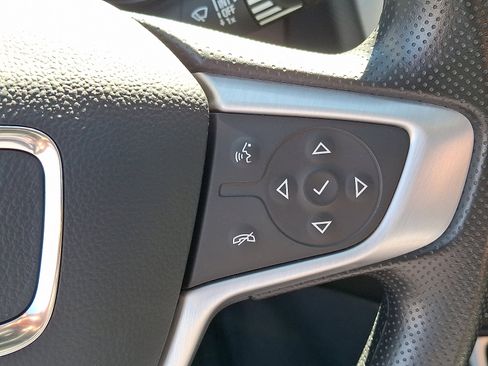 Used 2022 GMC Terrain SLE w/ Driver Convenience Package image 21