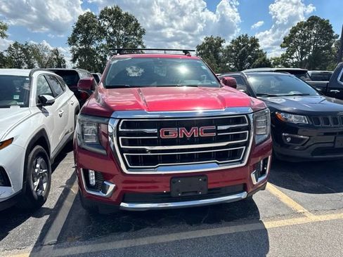 Used 2023 GMC Yukon SLT w/ SLT Premium Package AWD/4WD image 5