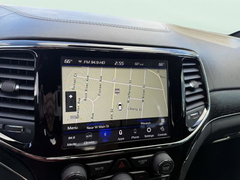 Used 2020 Jeep Grand Cherokee High Altitude image 27