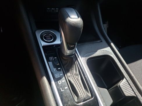 Used 2021 Nissan Sentra SV FWD image 14