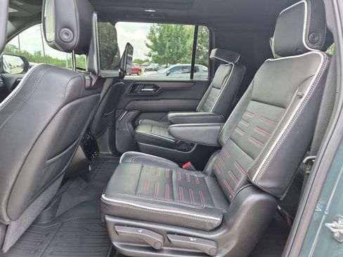 New 2026 GMC Yukon XL AT4 Ultimate AWD/4WD image 39
