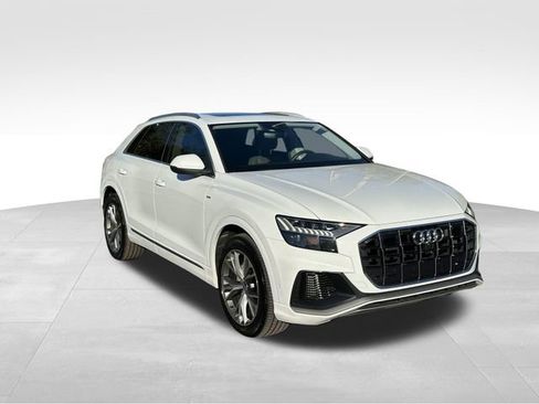 Used 2021 Audi Q8 Premium Plus w/ Premium Plus Package image 7