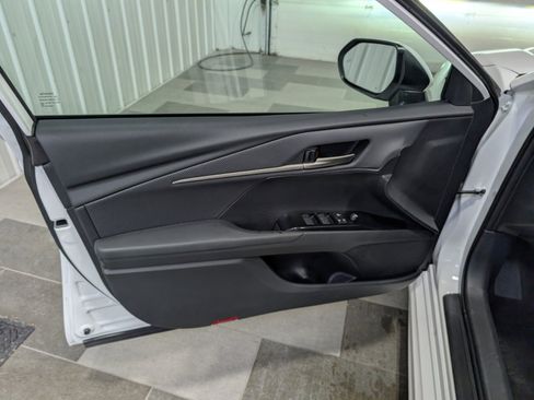 Used 2026 Toyota Camry SE image 12