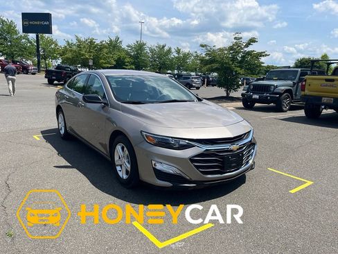 Used 2022 Chevrolet Malibu LS w/ LPO, Convenience Package 2 FWD image 1