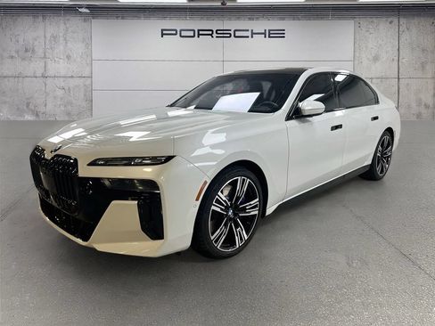 Used 2023 BMW 760i xDrive w/ Executive Package AWD/4WD image 1