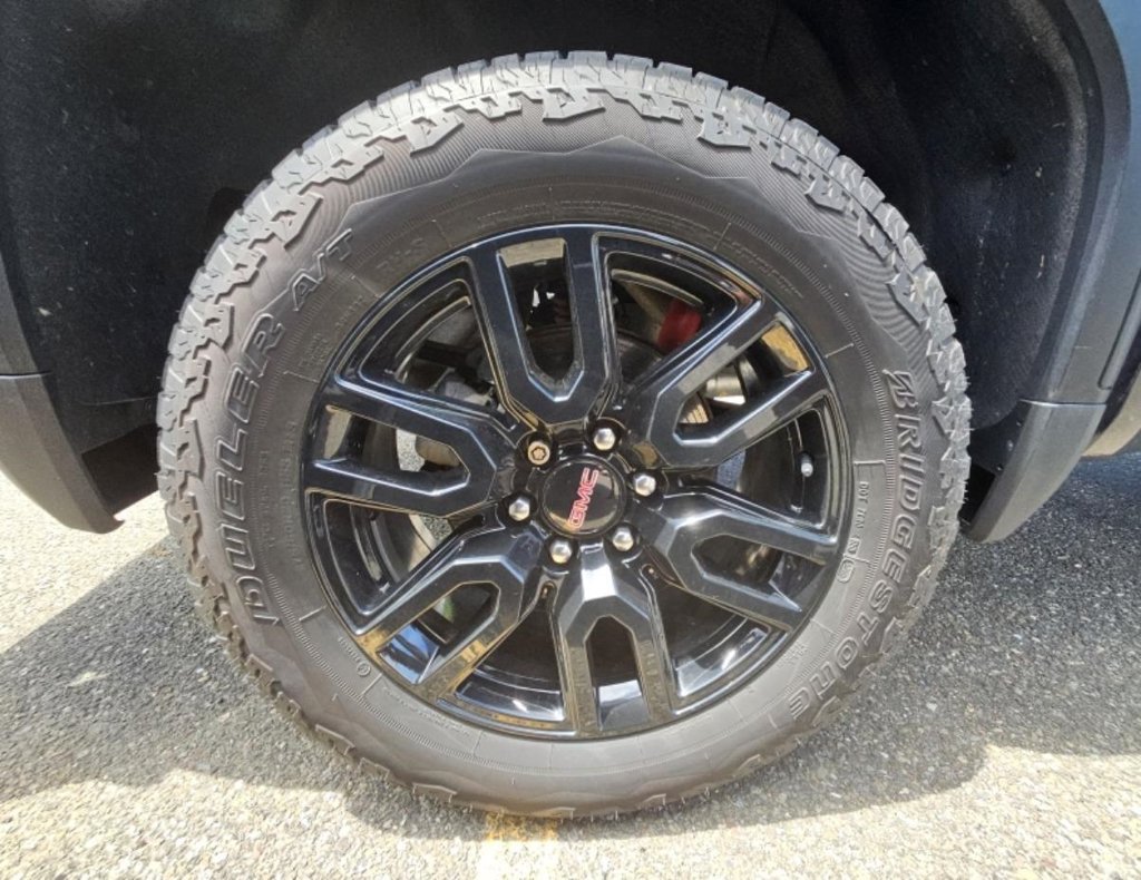 Used 2025 GMC Sierra 1500 Elevation AWD/4WD image 6