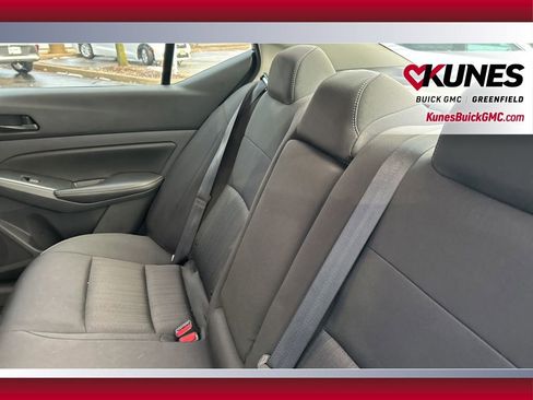 Used 2025 Nissan Altima 2.5 SV image 35