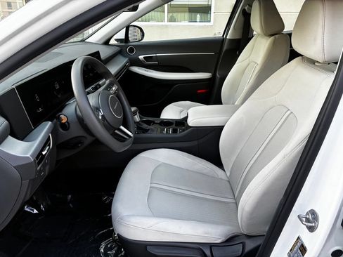 Certified 2026 Hyundai Sonata SE FWD image 10