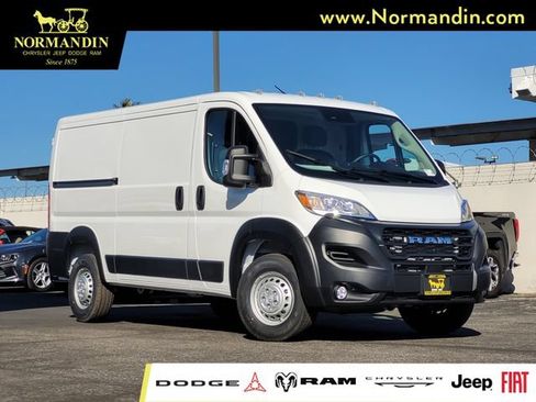 New 2026 RAM ProMaster 2500 w/ Convenience Group FWD image 1