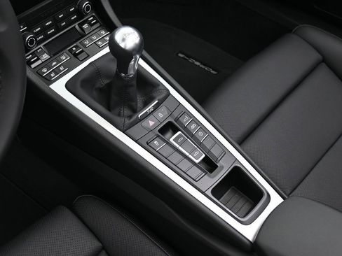 New 2025 Porsche 718 Boxster image 21