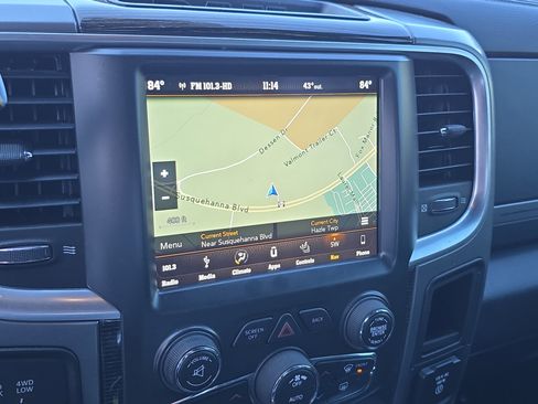 Used 2018 RAM 2500 Limited image 26