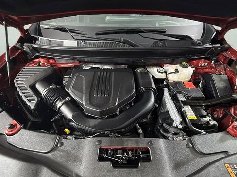 Used 2024 Chevrolet Traverse LT image 37