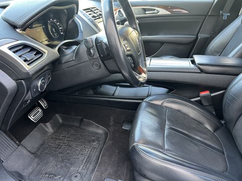 Used 2020 Lincoln MKZ Reserve w/ Luxury Package FWD image 15