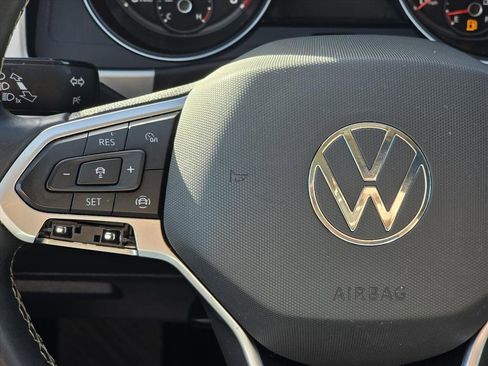 Used 2021 Volkswagen Atlas SE w/ Panoramic Sunroof Package image 17