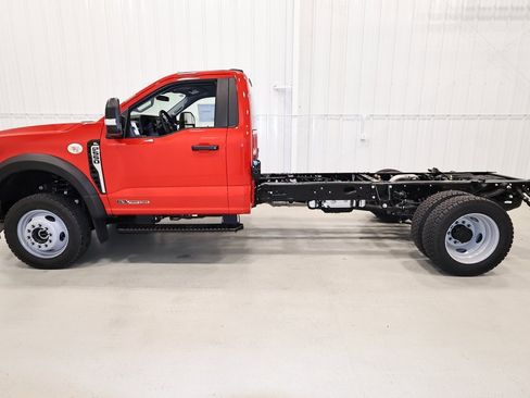 New 2026 Ford F550 4x4 Regular Cab Super Duty image 5