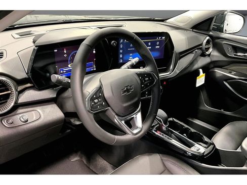 New 2026 Chevrolet Trax ACTIV w/ Driver Confidence Package FWD image 7