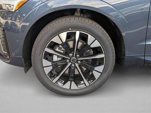 New 2026 Volvo XC60 B5 Plus w/ Protection Package Premier image 10