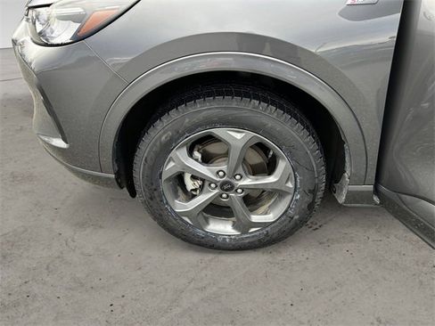 Used 2024 Ford Escape ST-Line Select image 14