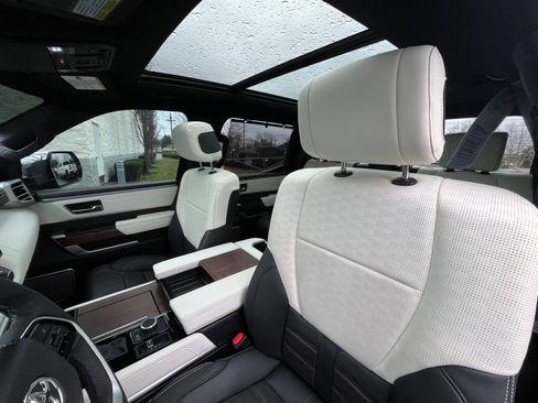 Used 2023 Toyota Tundra Capstone image 11
