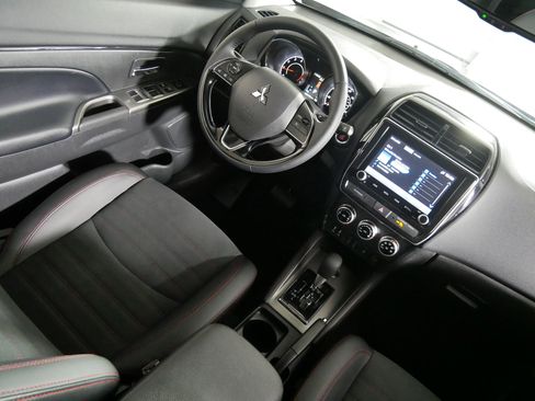 Used 2026 Mitsubishi Outlander Sport SE AWD/4WD image 9
