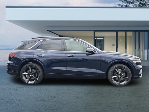New 2026 Genesis GV70 2.5T Sport Prestige w/ G1 Accessory Package AWD/4WD image 3