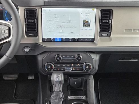 New 2026 Ford Bronco Outer Banks w/ Sasquatch Package AWD/4WD image 11
