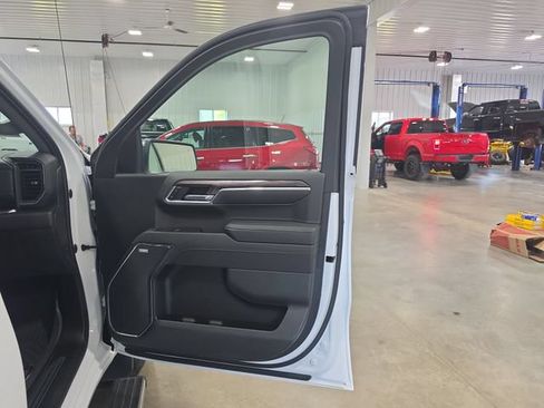 Used 2023 Chevrolet Silverado 1500 LTZ w/ LTZ Premium Package AWD/4WD image 32