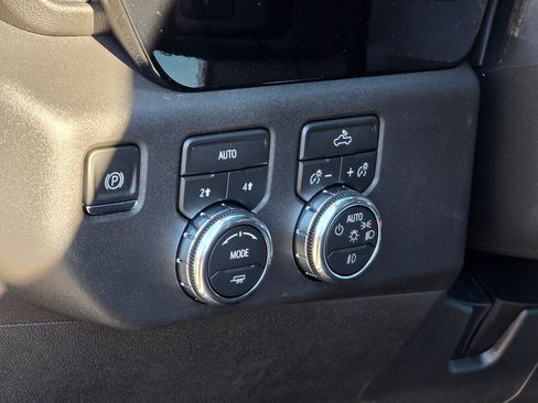 New 2026 GMC Sierra 1500 Elevation image 33