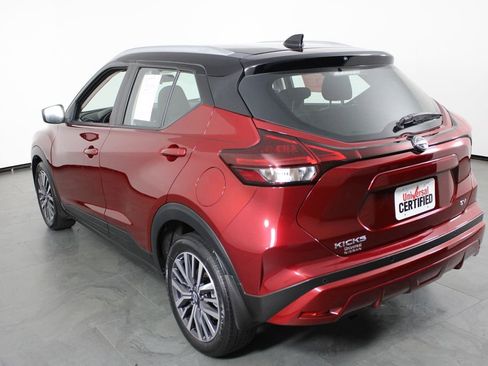 Certified 2023 Nissan Kicks SV image 4
