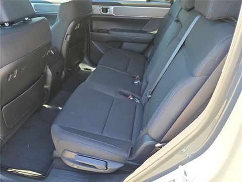 New 2026 Hyundai Santa Fe SE image 6