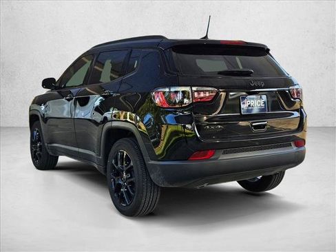 Used 2026 Jeep Compass Latitude w/ Quick Order Package 29K AWD/4WD image 7