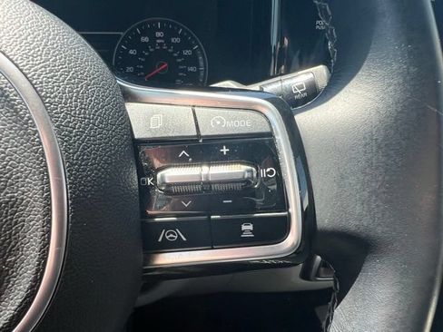 Used 2022 Kia Sorento EX w/ Panoramic Sunroof Package FWD image 15