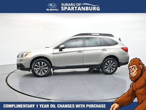 Used 2017 Subaru Outback 3.6R Limited AWD/4WD image 4