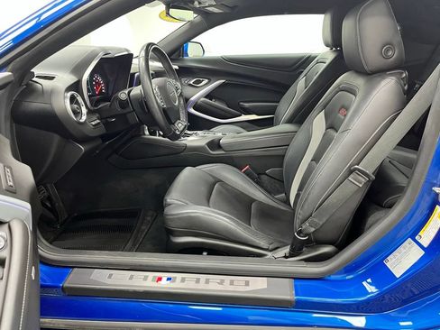 Used 2018 Chevrolet Camaro SS RWD image 18