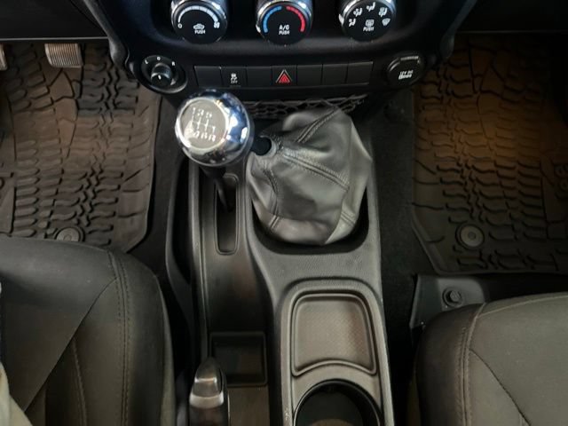 Used 2016 Jeep Wrangler Unlimited Sport AWD/4WD image 21