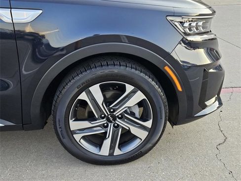 Certified 2023 Kia Sorento SX Prestige image 6
