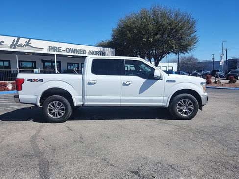 Used 2020 Ford F150 Lariat image 2