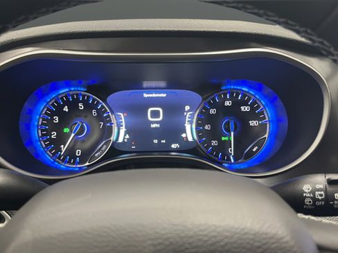 New 2026 Chrysler Pacifica Select FWD image 15