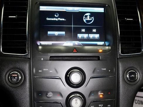 Used 2015 Ford Taurus Limited image 15