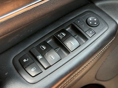 Used 2017 Jeep Grand Cherokee Limited AWD/4WD image 33