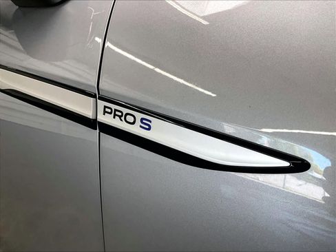 Used 2023 Volkswagen ID.4 Pro S RWD image 34