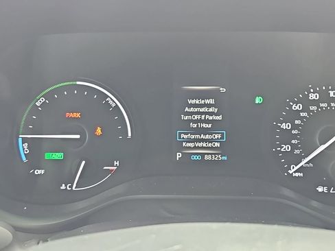 Used 2021 Toyota Sienna XLE image 25