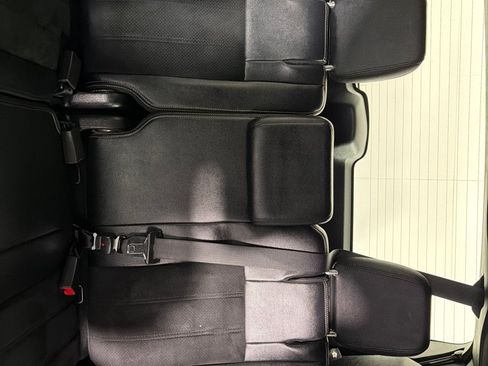 Used 2016 Dodge Grand Caravan SXT FWD image 17