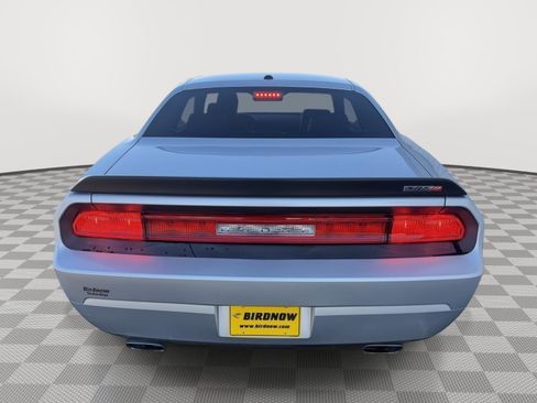 Used 2009 Dodge Challenger SRT8 w/ SRT Option Group II RWD image 4