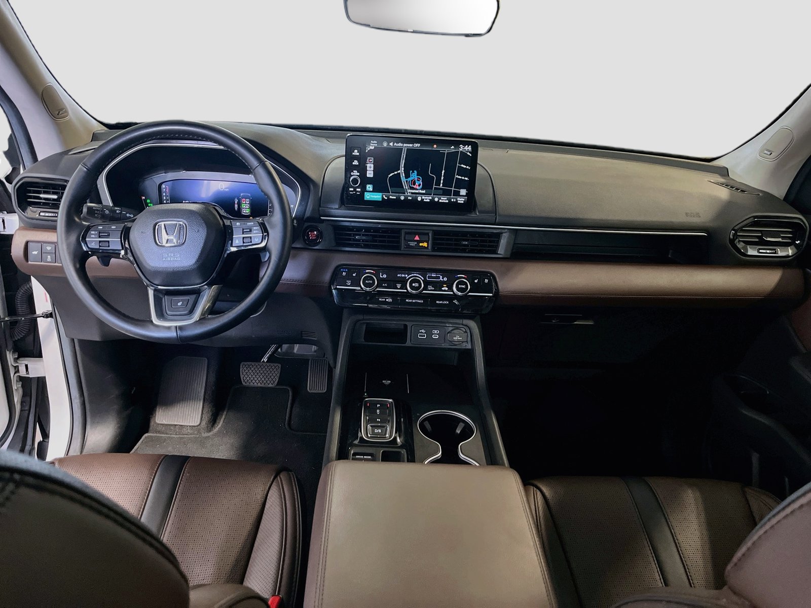 Used 2025 Honda Pilot Elite image 24